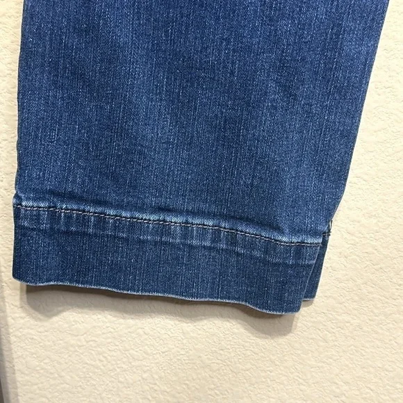 Kut from the Kloth Stretch Denim Capri Jeans Flap Pockets Size 10 Summer Casual - Picture 9 of 14